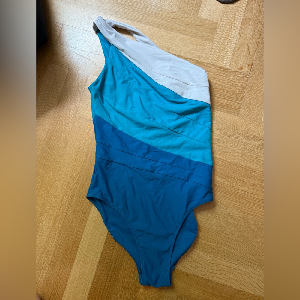 Summersalt One-Shoulder Teal and White Swimsuit